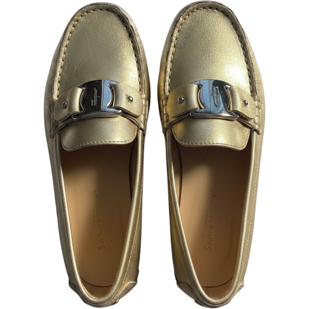 Salvatore Ferragamo "Saba" Metallic Gold Leather Gancini Driver Loafer Size 8 AA